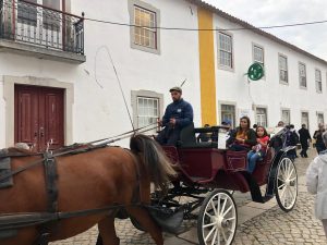 Passeio Fátima e Óbidos - 8 horas